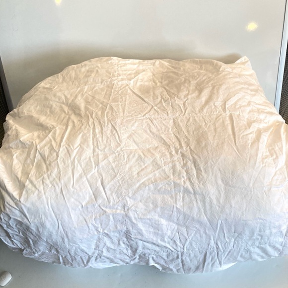 KING brooklinen down ALTERNATIVE comforterWhite.Very full & plush New no tags